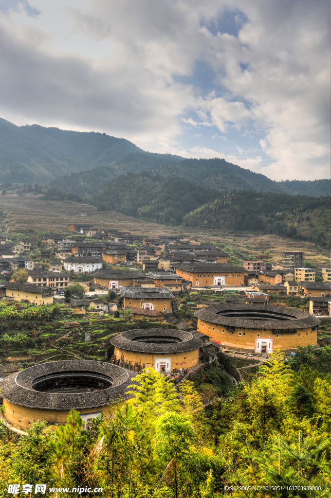 永定初溪土楼群