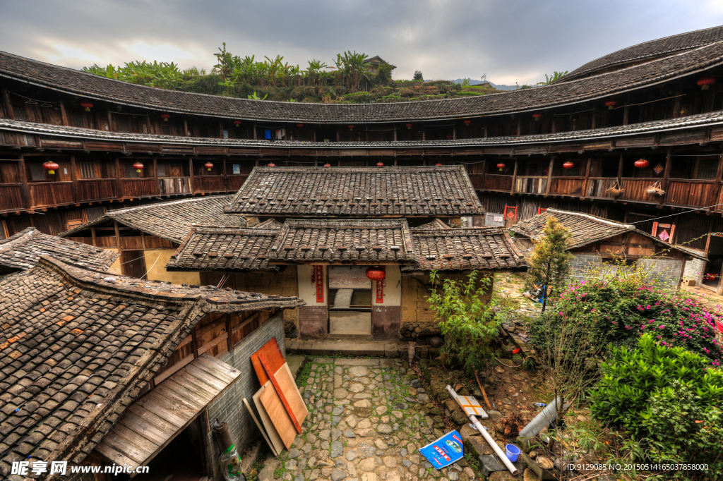 永定初溪土楼群
