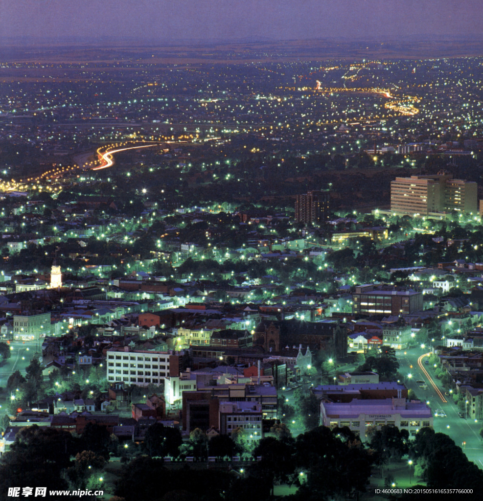 鸟瞰城市夜景