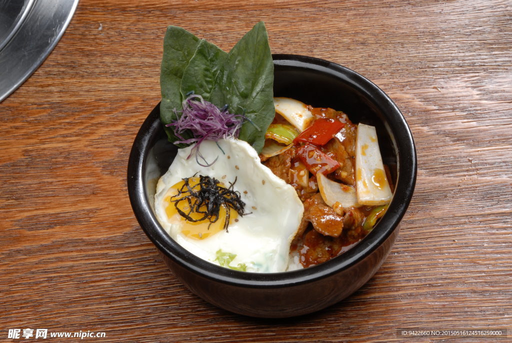 烤牛肉盖饭
