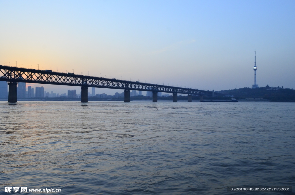 武汉 长江 夜景