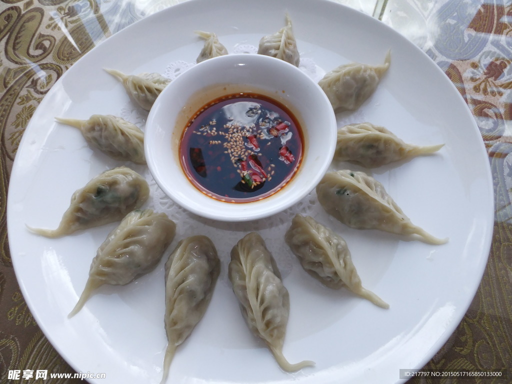 饺子   沾水饺子