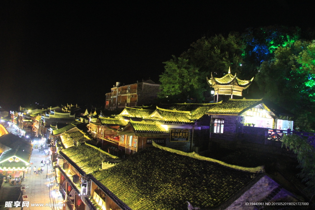 凤凰古城