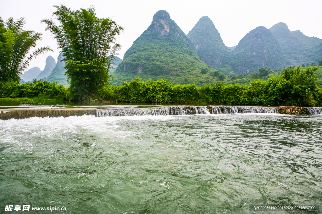 阳朔遇龙河