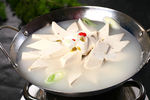 锅仔浓汤豆腐