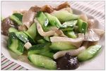 黄瓜炒菌菇