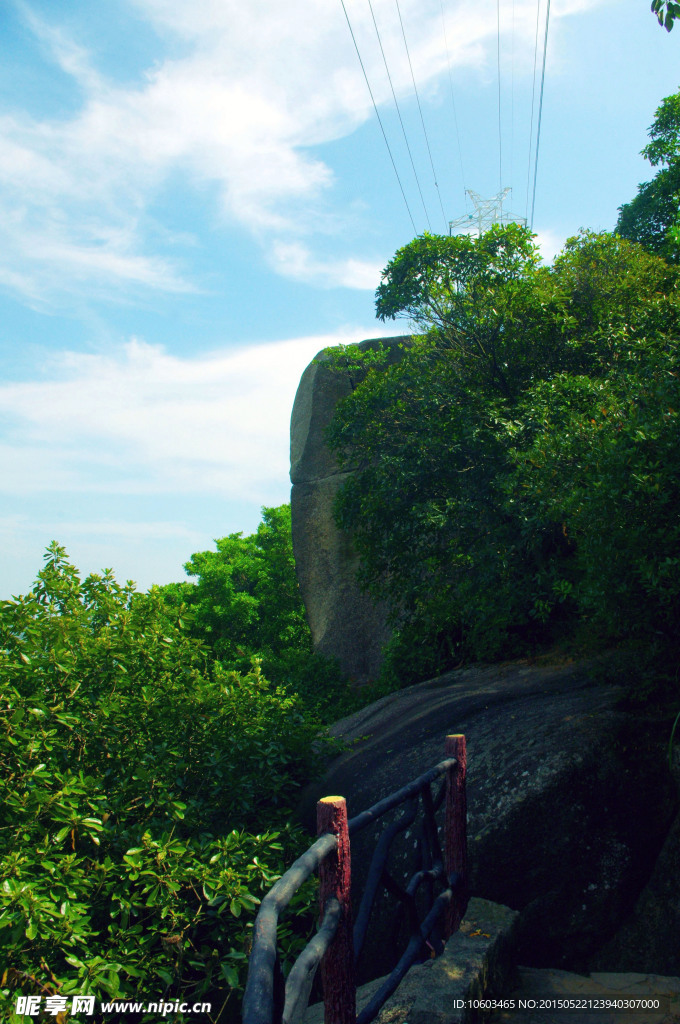 无限风光在险峰