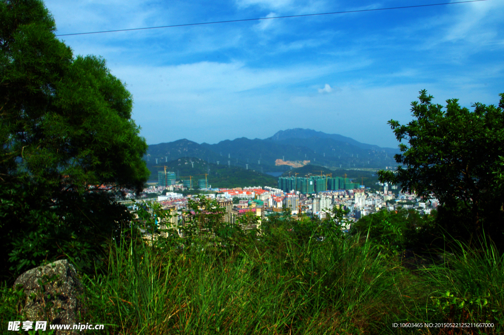 海岸建筑 山岚铁塔