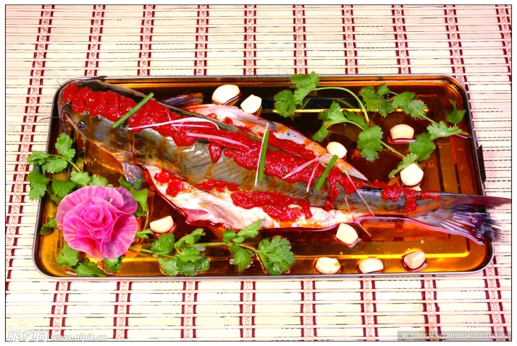大蒜酱烧胡子鲢