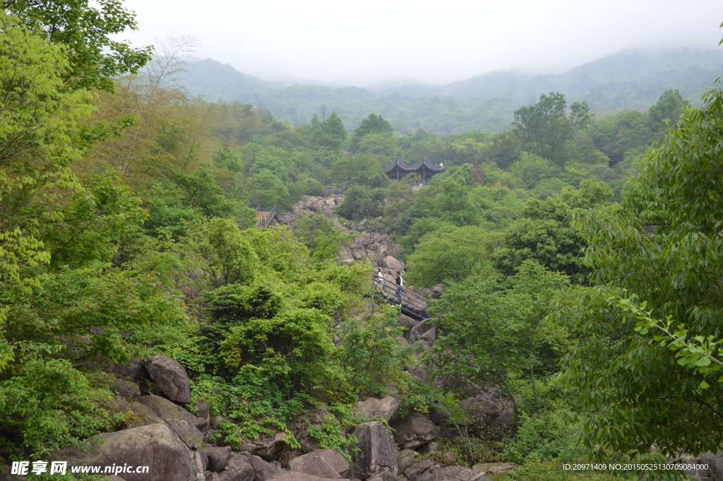 山峦