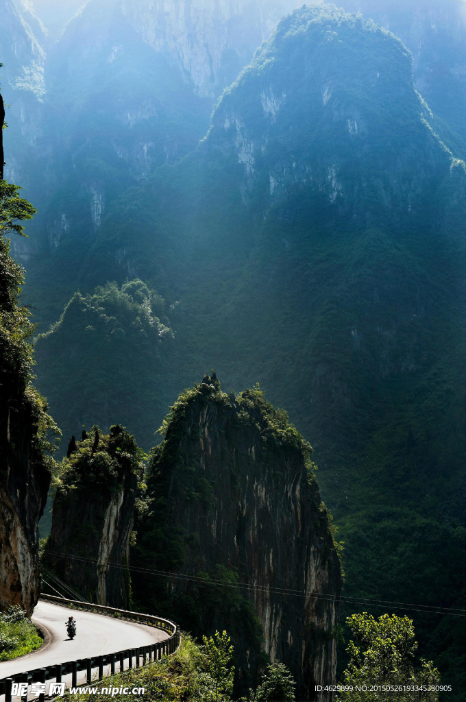 开县满月乡山区公路