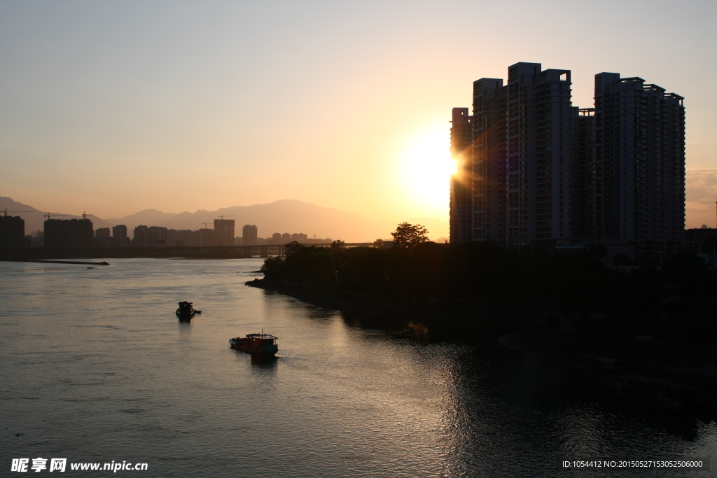 闽江夕阳