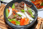 牛肉石锅拌饭