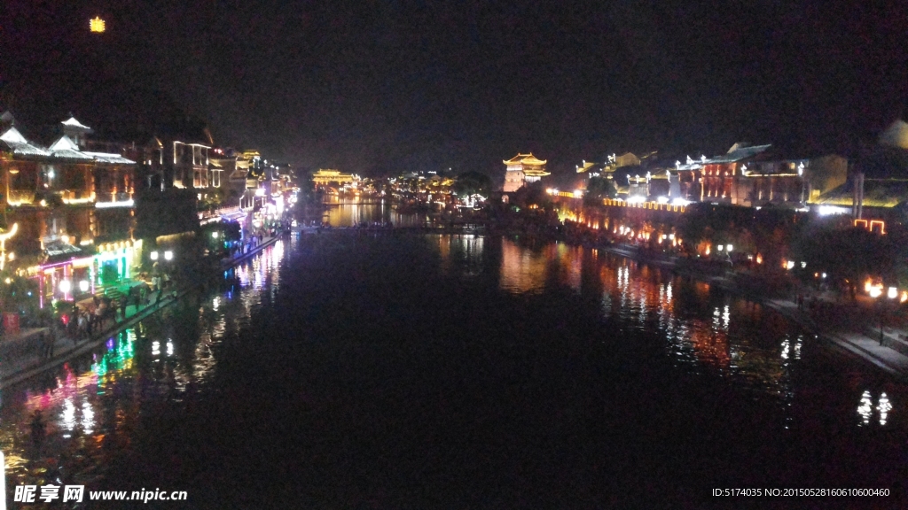 凤凰古镇 旅游