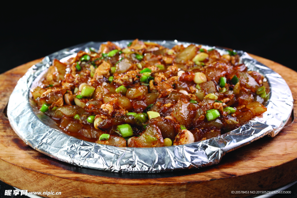 地锅煎凉粉
