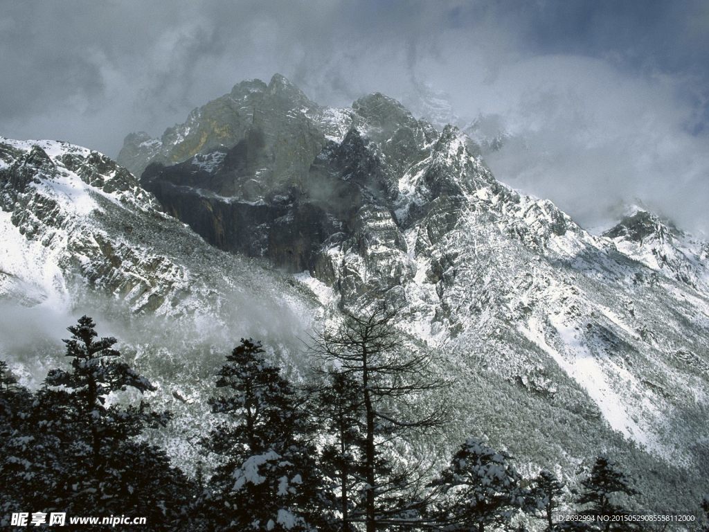 雪山雪景