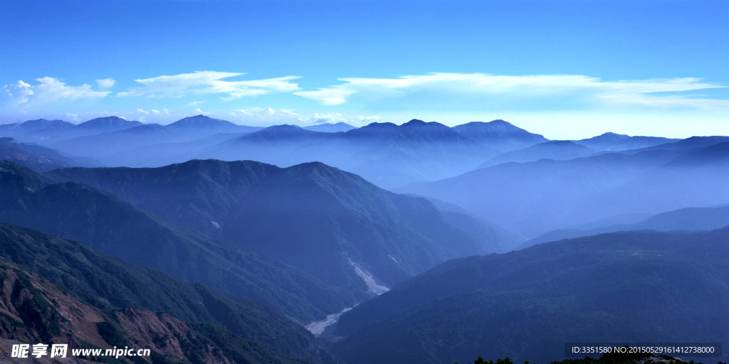 山 山峰 高峰 云端