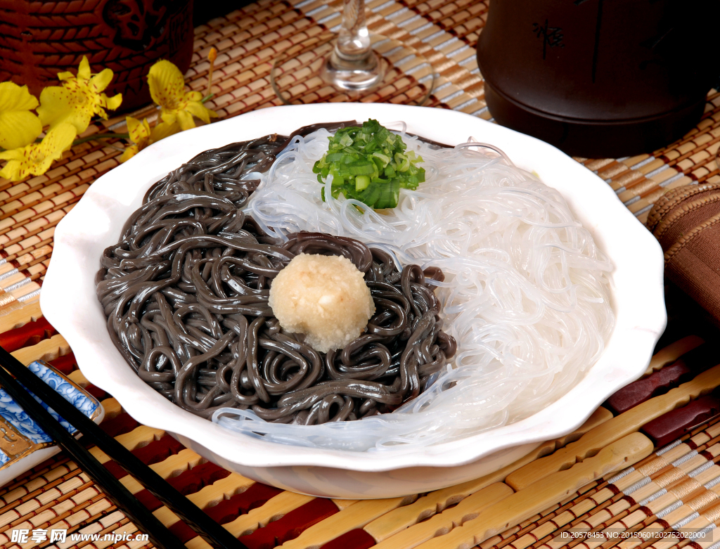 酸辣蕨根粉
