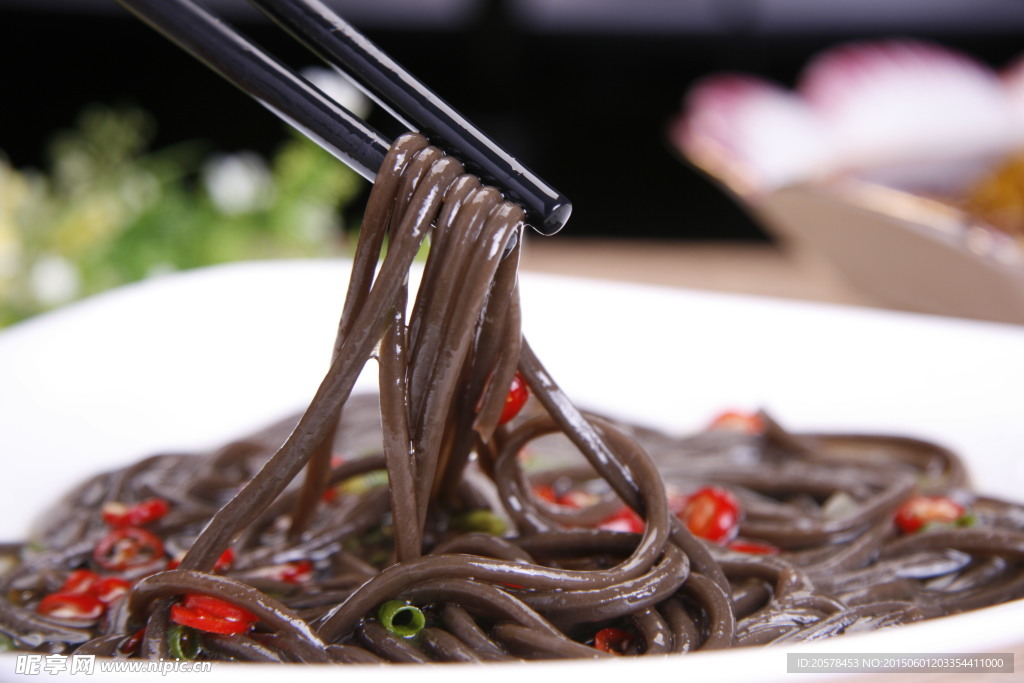 酸辣蕨根粉