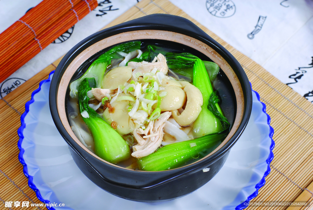口蘑鸡汤面