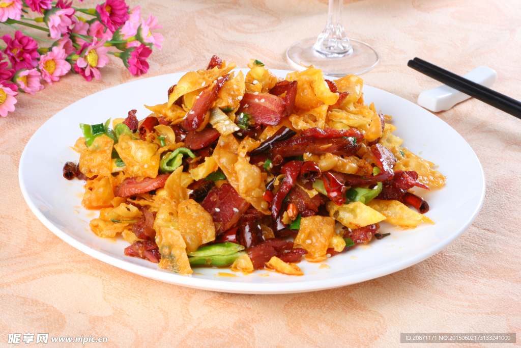 麻叶炒腊肉