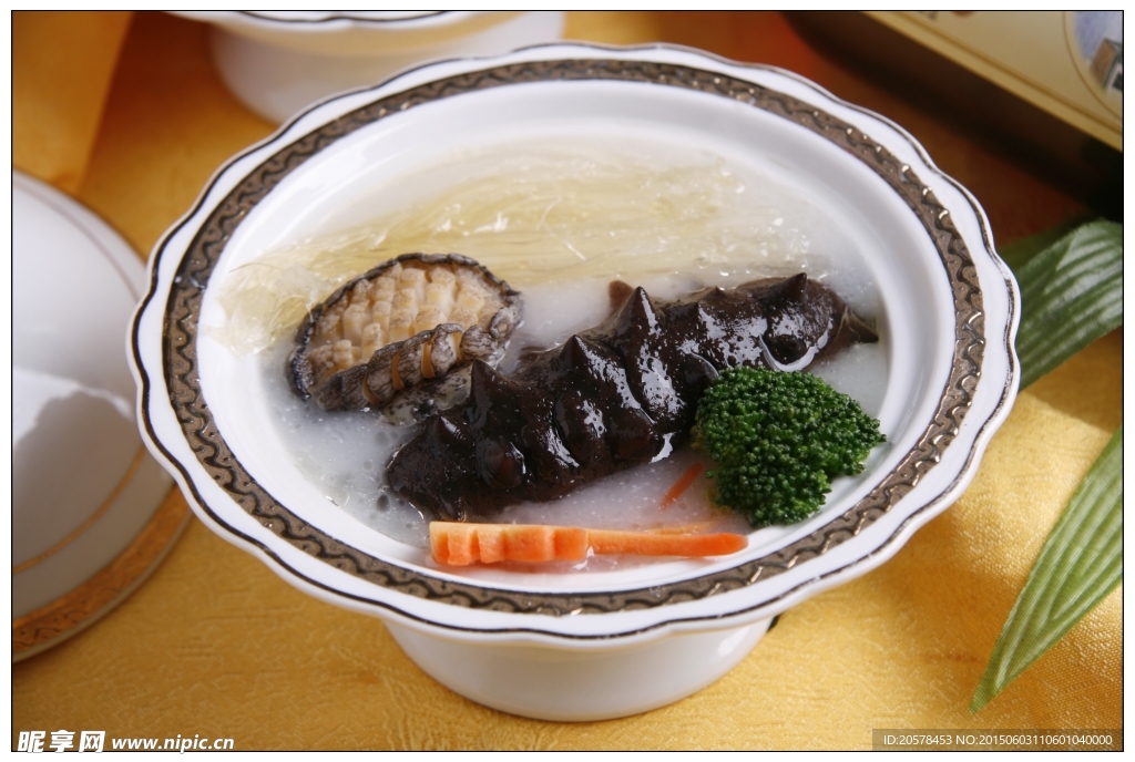 辽参扣鲍翅