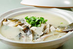 农场鱼炖豆腐