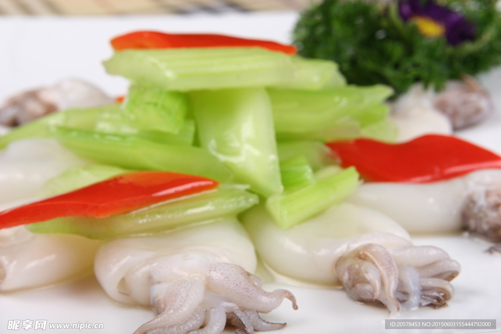 青豆瓣炒目鱼仔