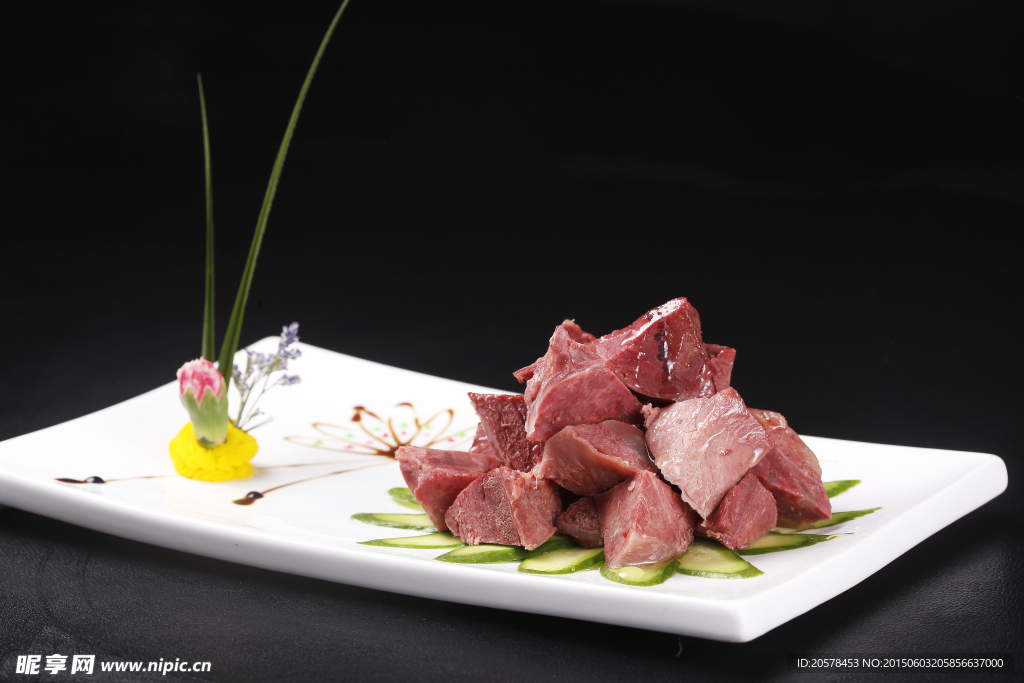 大块牛肉