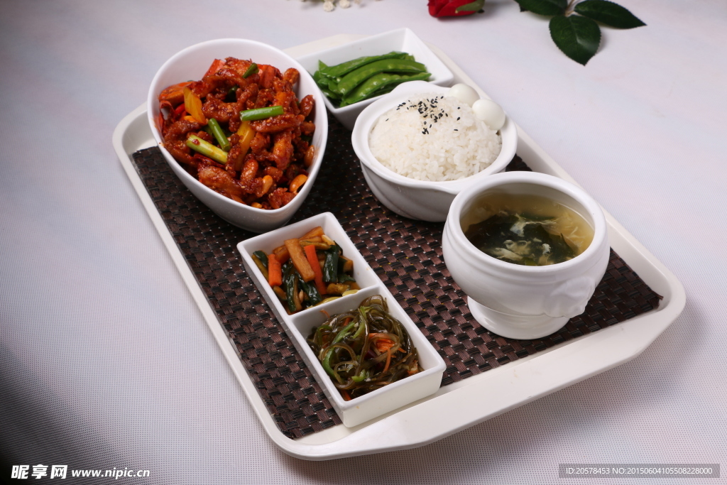 香辣鸡肉饭