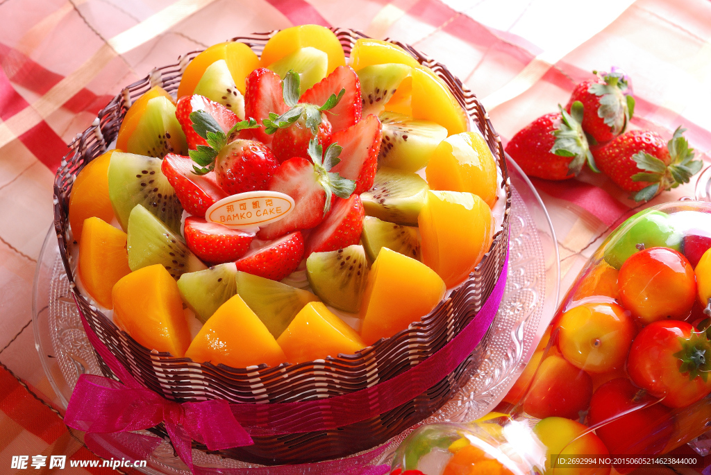水果篮子水果蛋糕