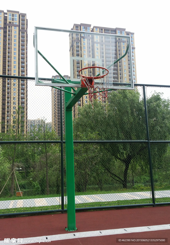 篮球架
