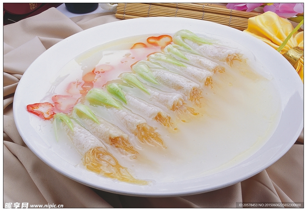 竹笙扒鱼翅