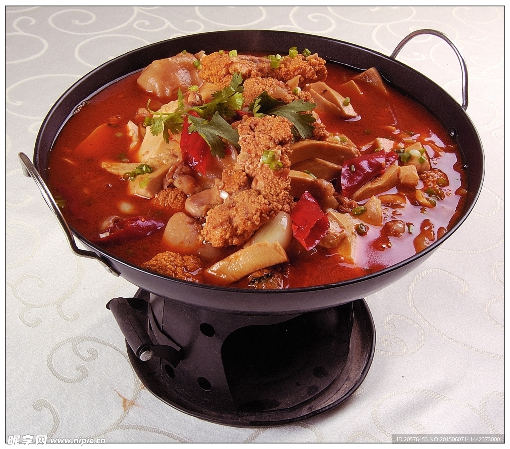 锅仔鱼杂豆腐
