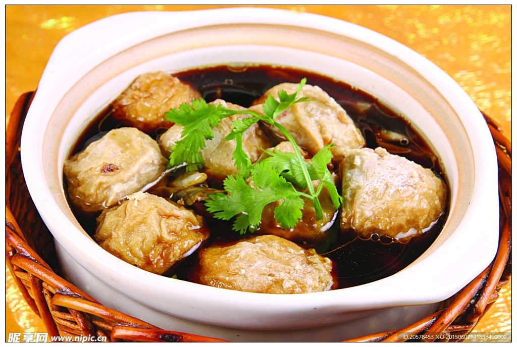面筋塞肉芽菜锅仔