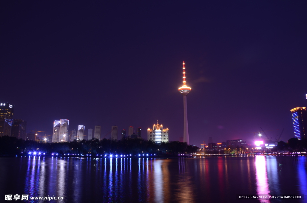 沈阳彩电塔夜景