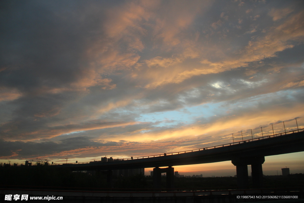 夕阳晚霞