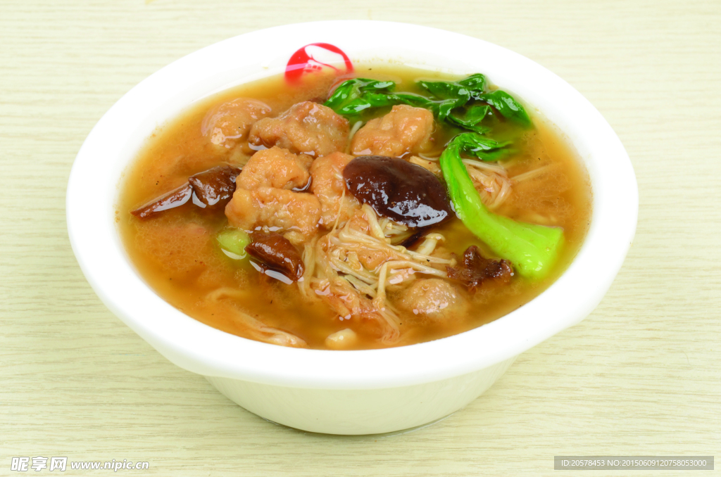 酥肉炖杂蘑