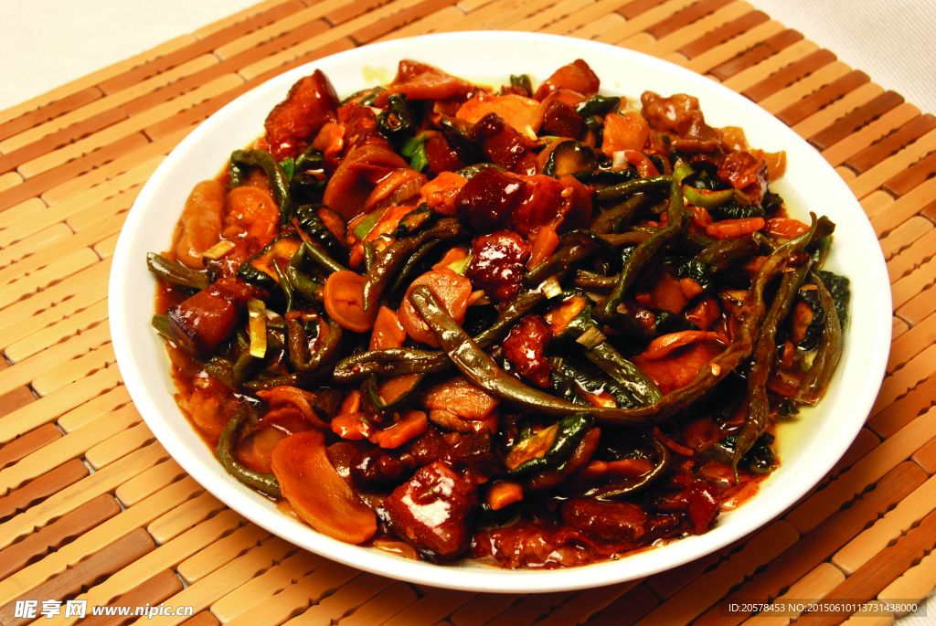 红烧肉焖三干