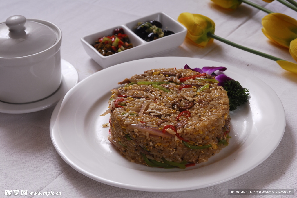 青椒牛肉炒饭