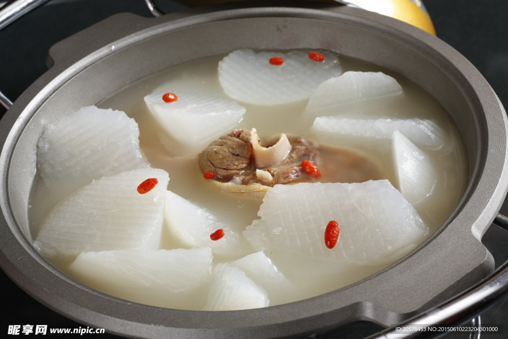 金蹄炖白玉