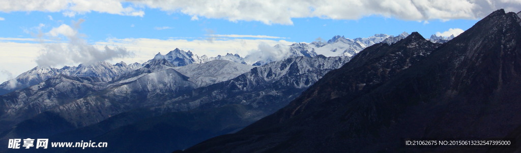 康定雪山