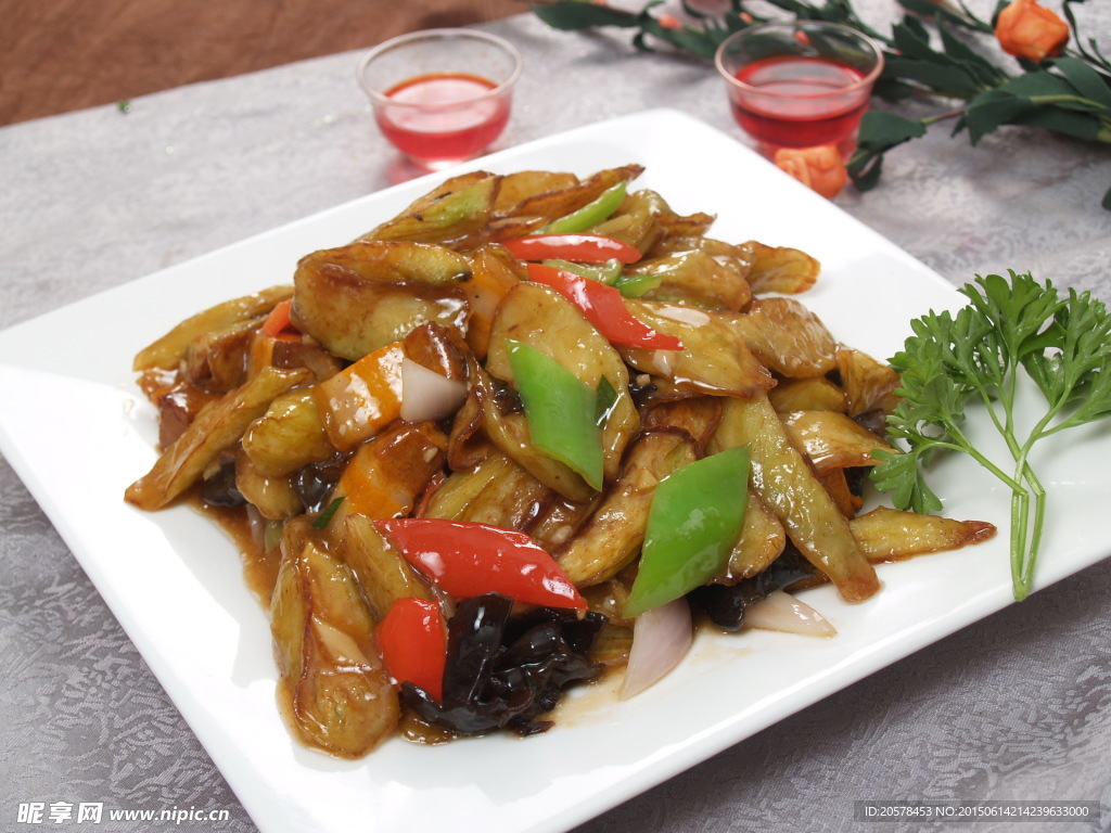 红焖肉烧茄子