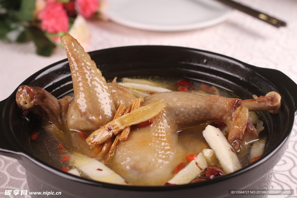 椰子炖土鸡