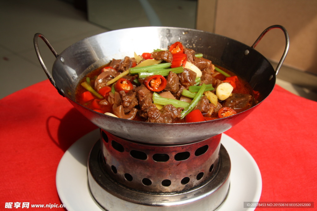 干锅牛腩