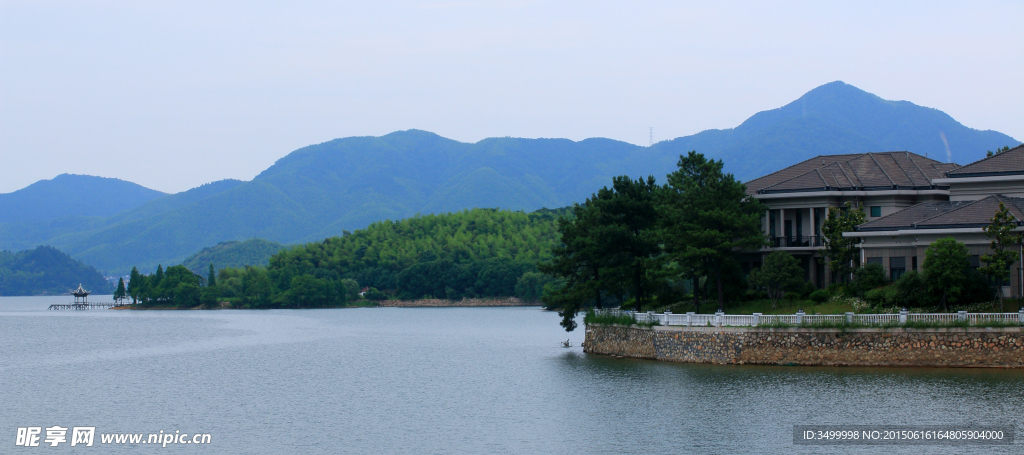 四明湖湖景