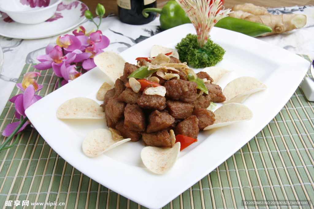 黑椒薯片牛肉粒