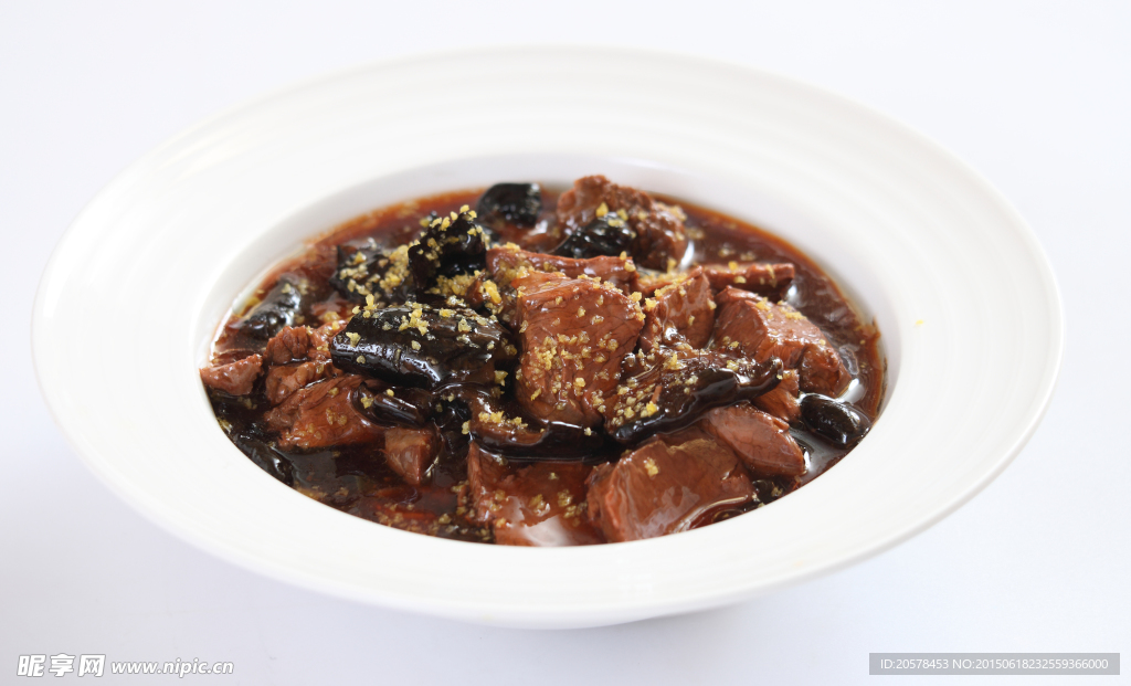 虎掌菌烧牛肉