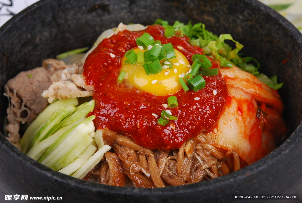 石锅牛肉拌饭