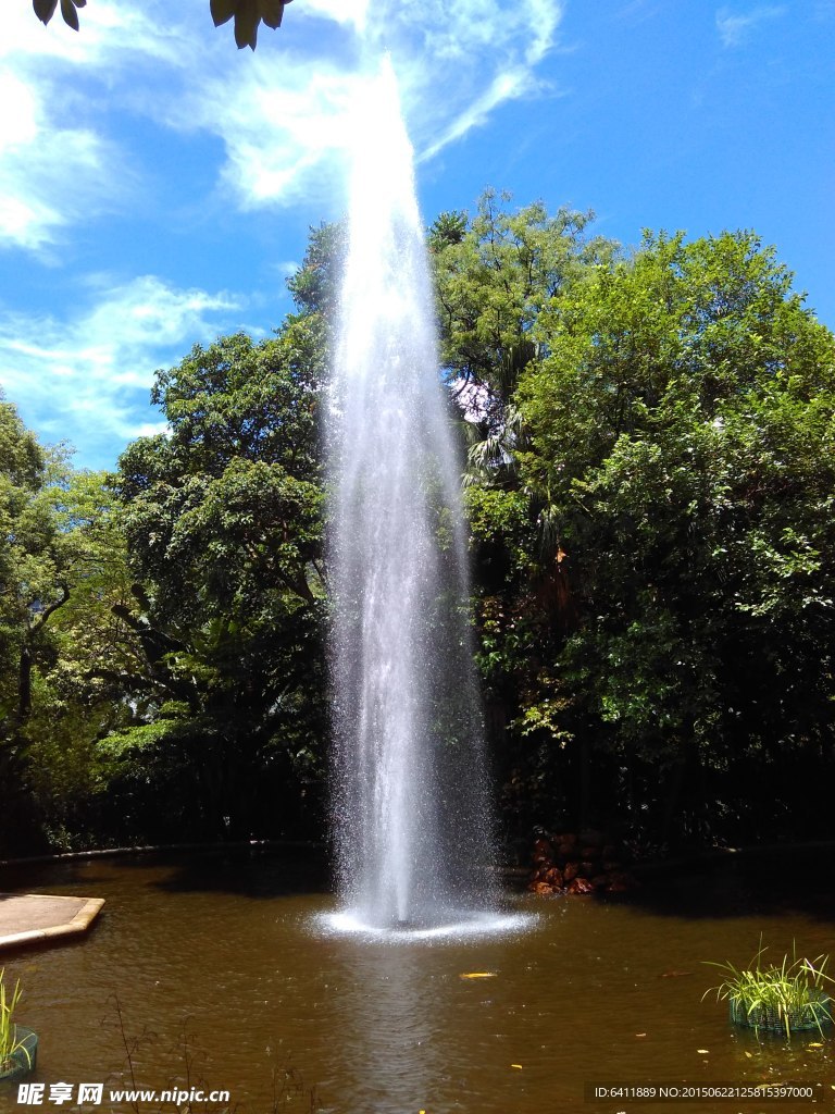 水中喷泉